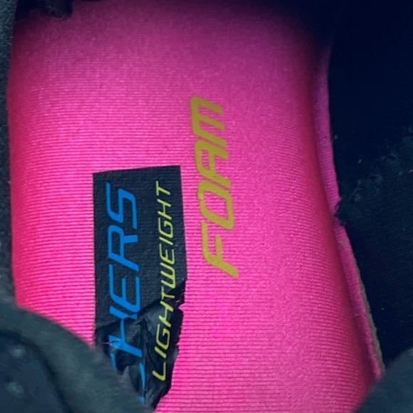 Skechers Memory Foam shoes. - Picture 8 of 8